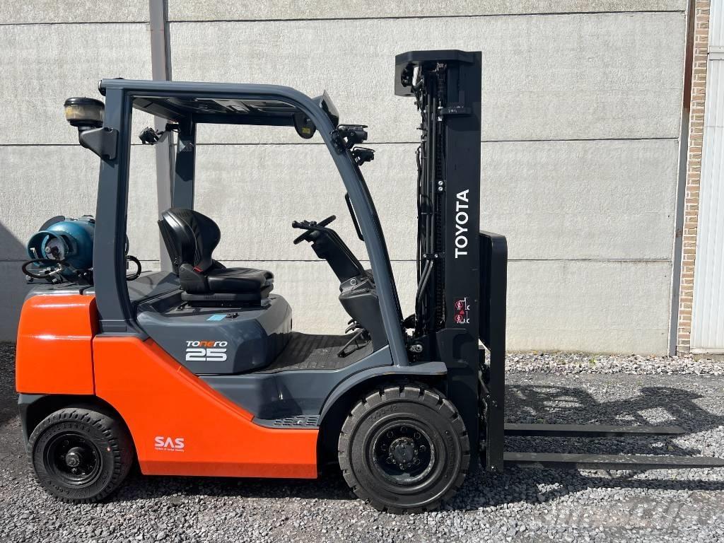 Toyota 02-8 FGF 25 Gaasitõstukid