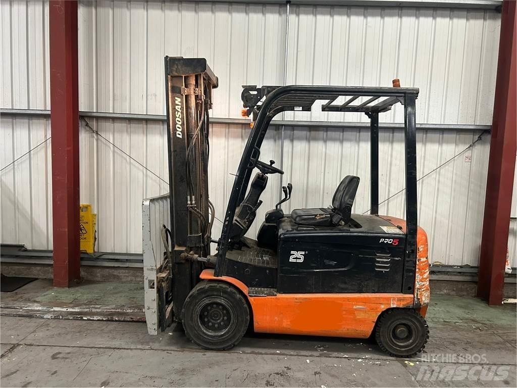 Doosan B25X-5 Elektritõstukid