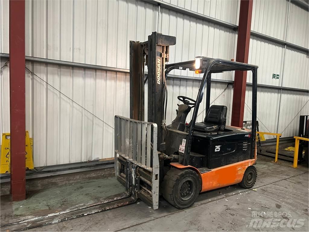 Doosan B25X-5 Elektritõstukid