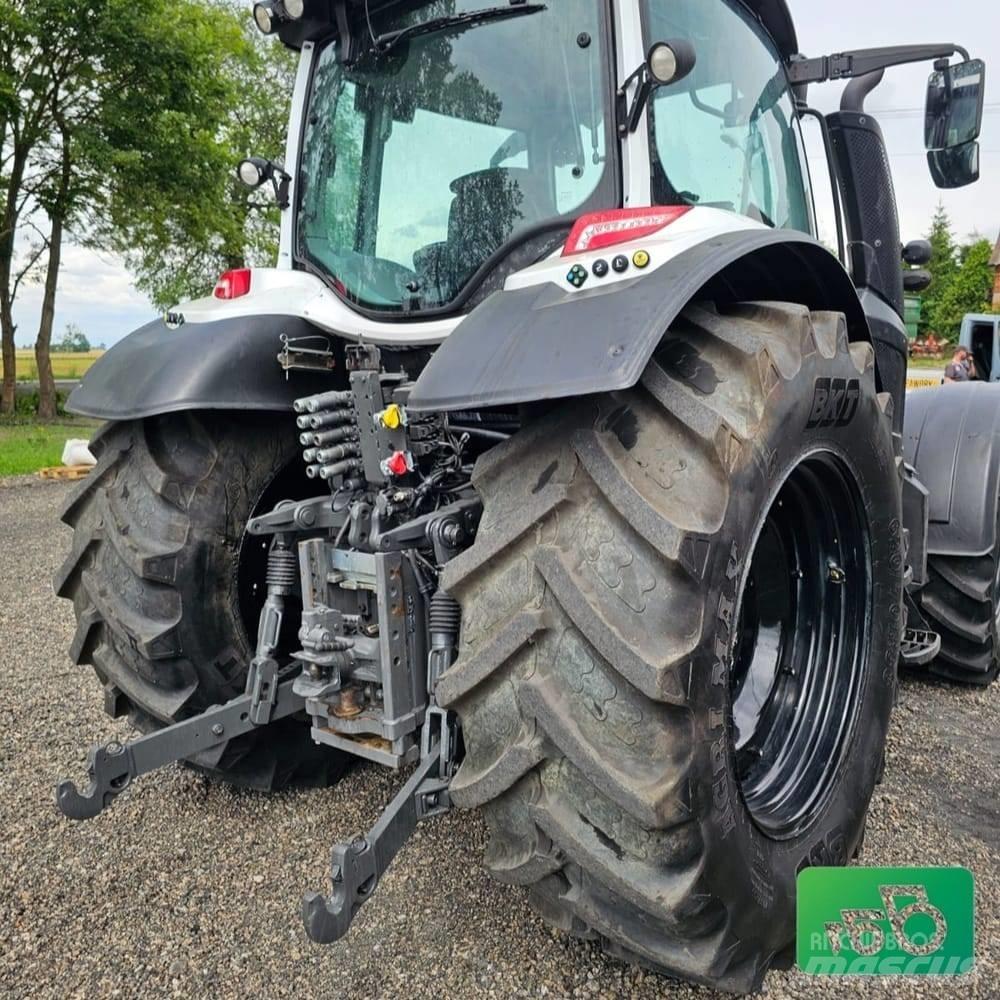 Valtra N174 Traktorid