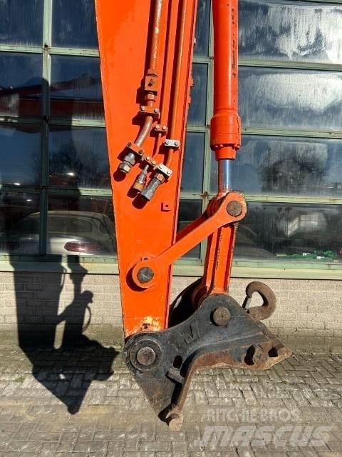 Hitachi ZX 160 W Ratasekskavaatorid