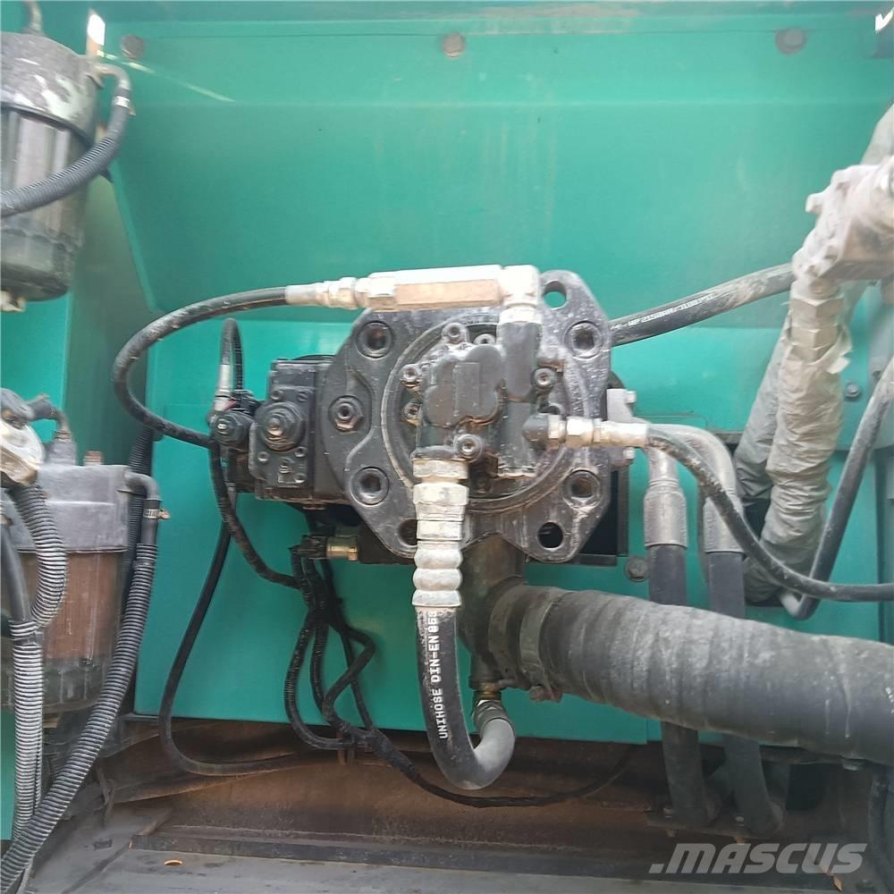 Kobelco SK330D Roomikekskavaatorid