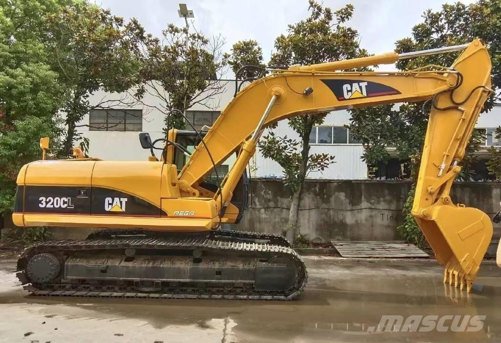 CAT 320 C Roomikekskavaatorid