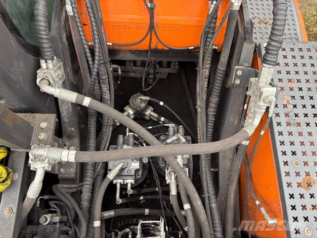 Doosan DX 530 LC-7 M Roomikekskavaatorid