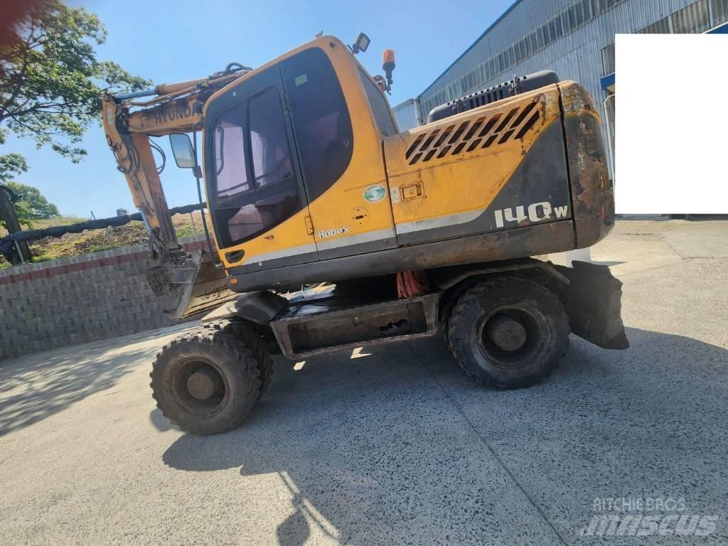 Hyundai Robex 140 W Ratasekskavaatorid
