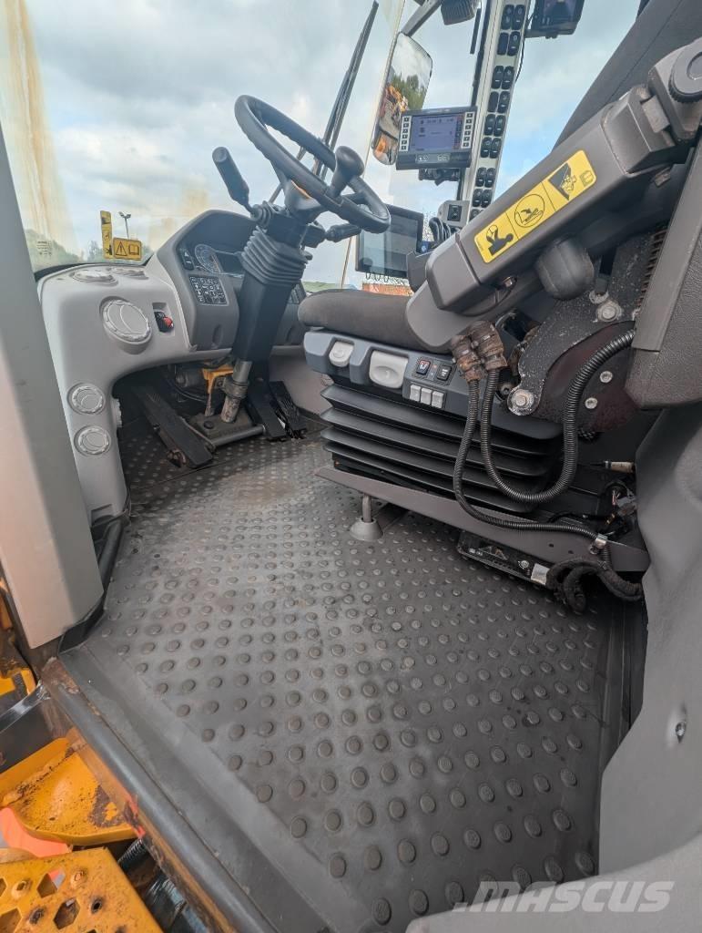 Volvo L 220 H Rataslaadurid