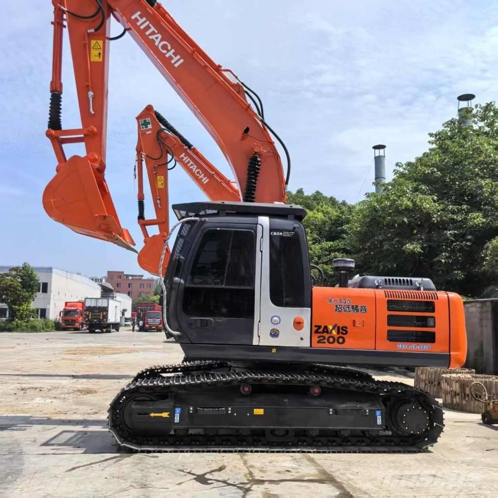 Hitachi ZX 200-3 G Roomikekskavaatorid