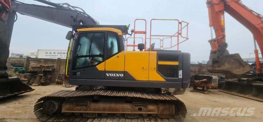 Volvo EC220EL Metsaekskavaatorid