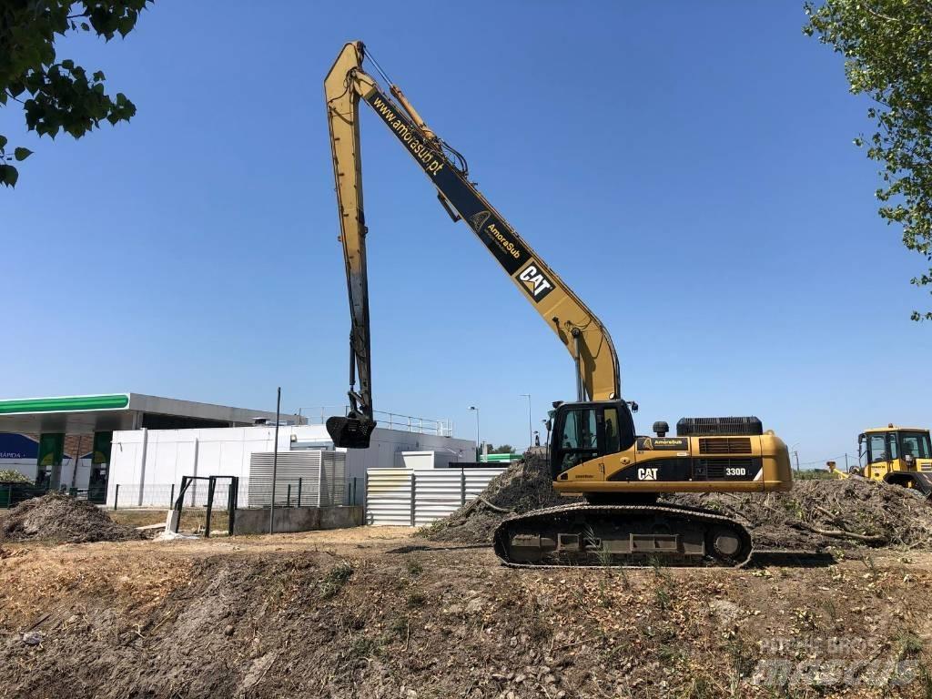 CAT 330 D L Pika noolega ekskavaatorid
