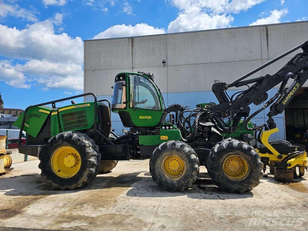 John Deere 1470 E Harvesterid