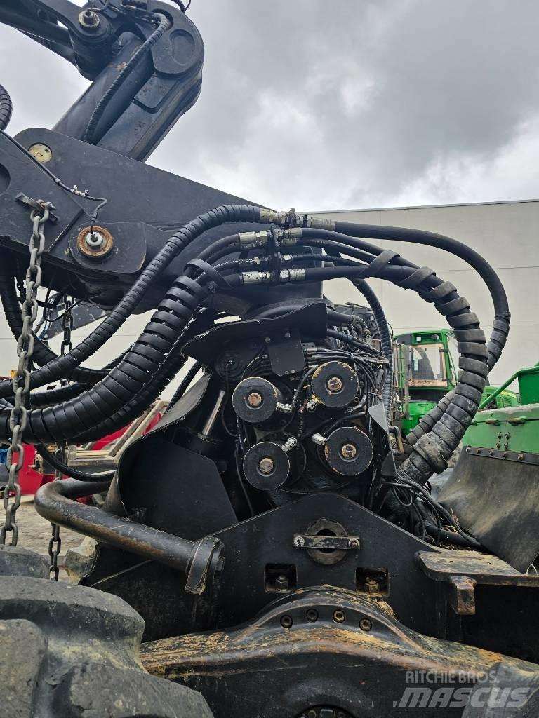 John Deere 1470 E Harvesterid