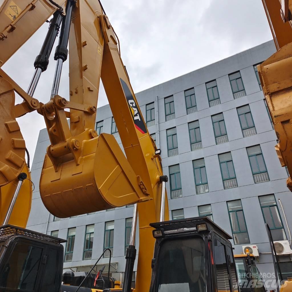 CAT 325 D Roomikekskavaatorid
