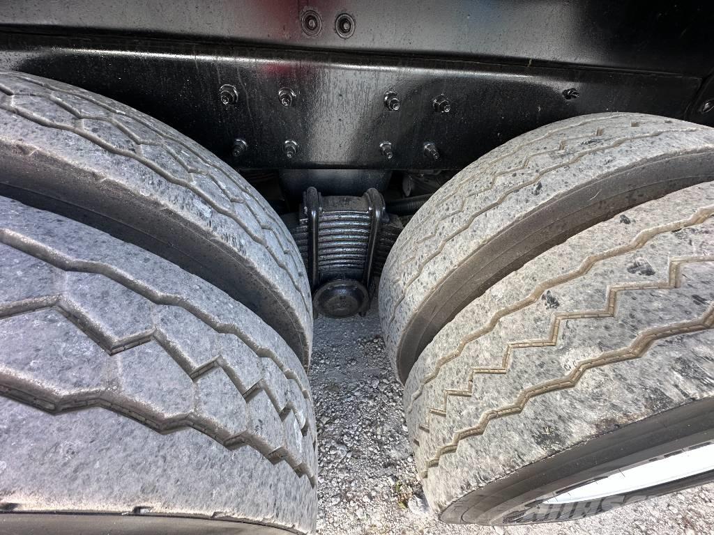 Mack GU713 Vaakumautod