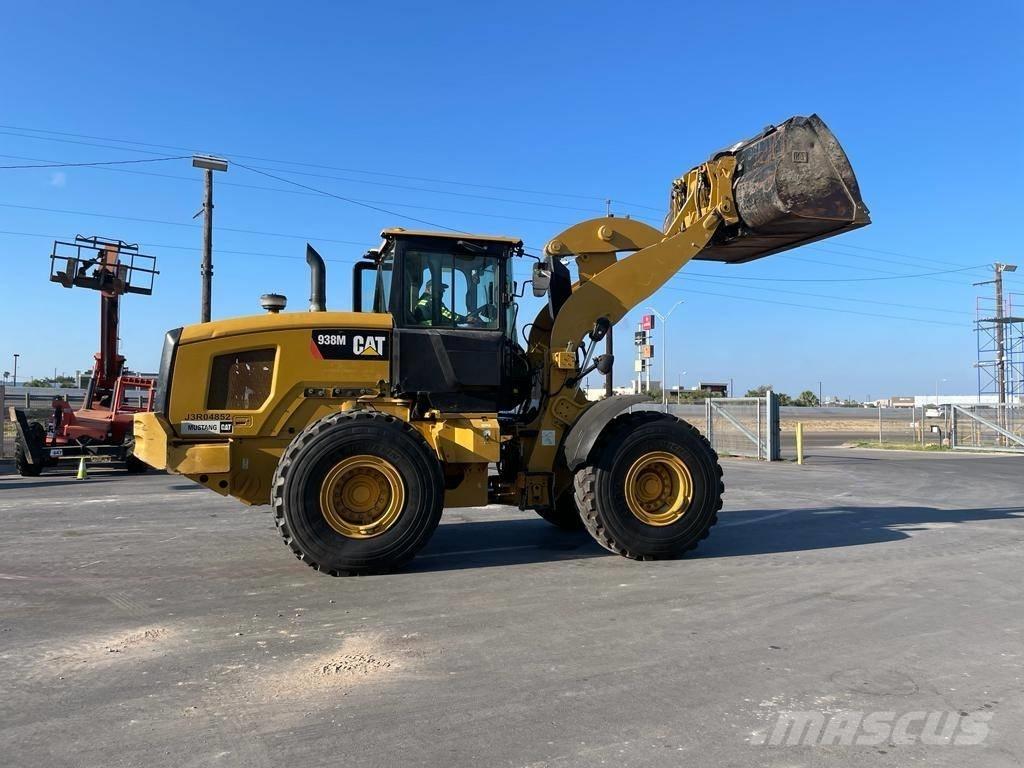CAT 938M Rataslaadurid