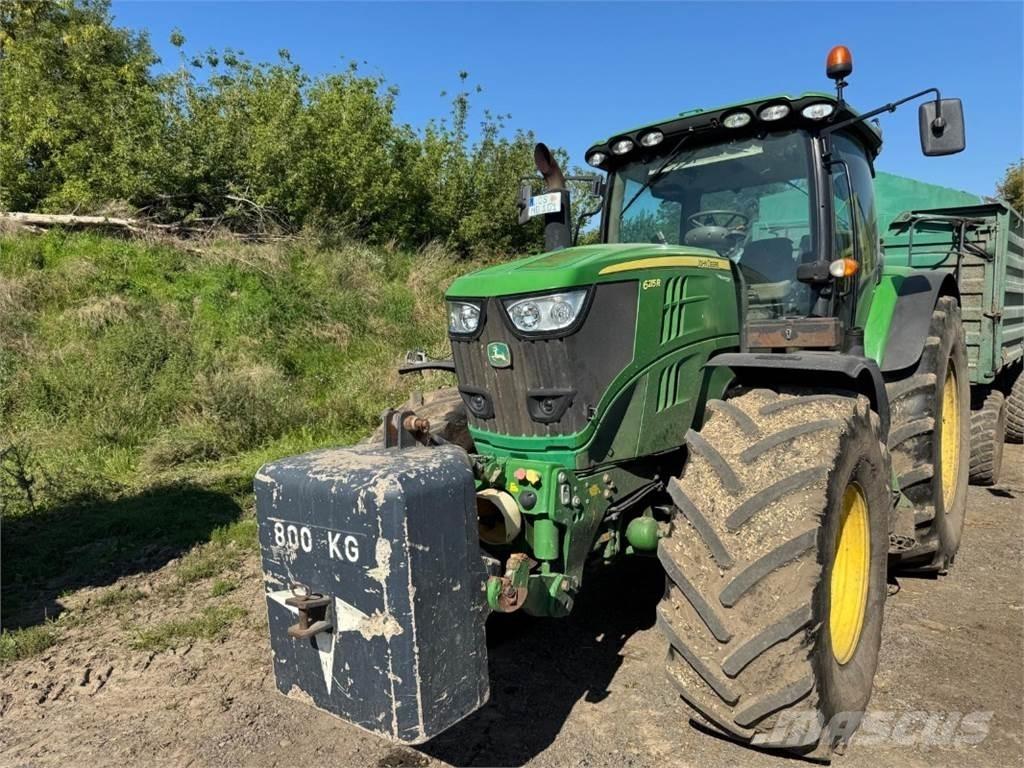 John Deere 6215 R Traktorid