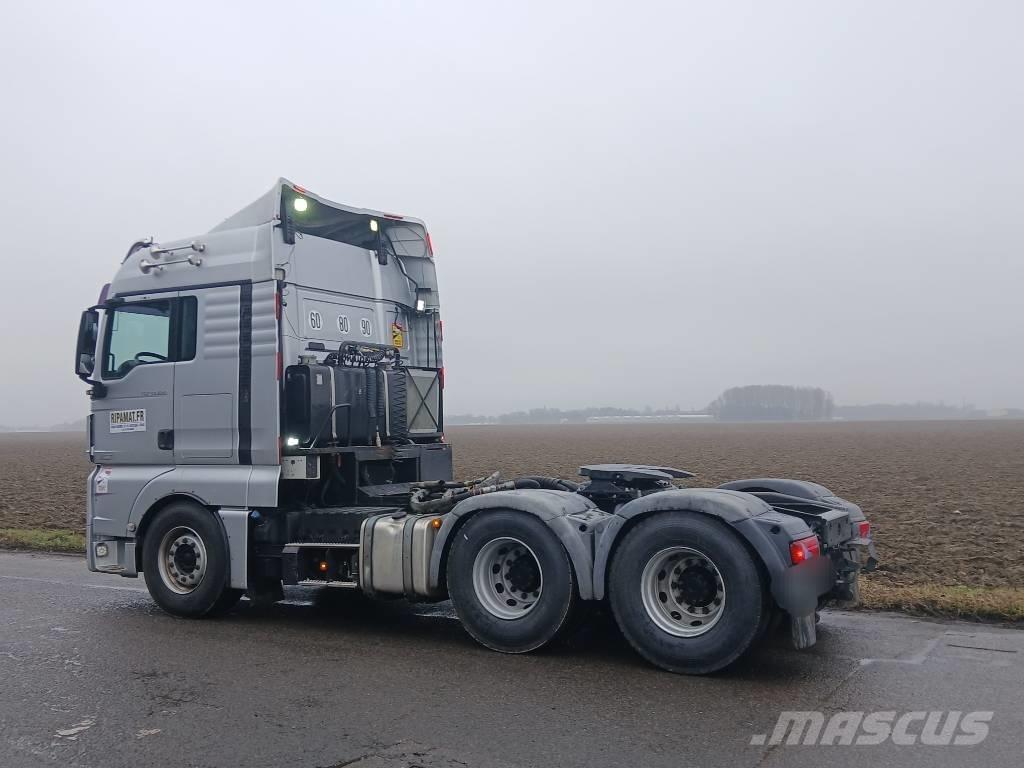 MAN TGX 33.580 Sadulveokid