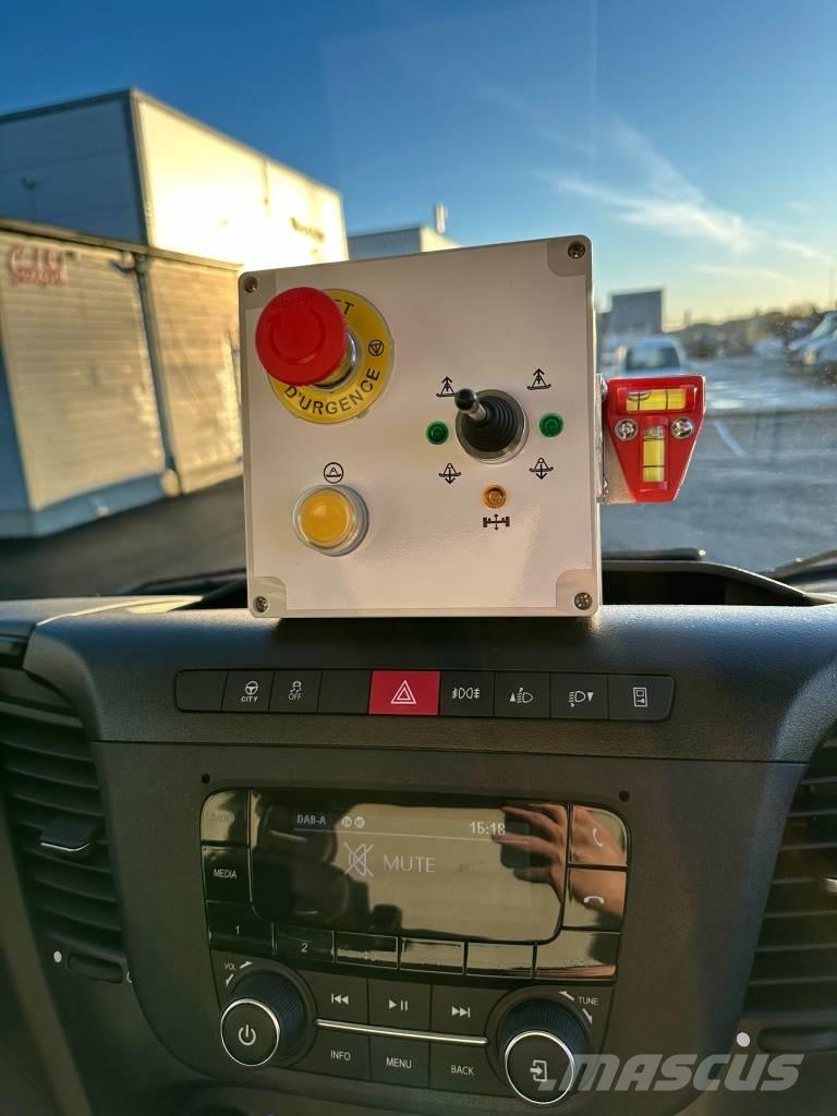 Klubb K42P Auto korvtõstukid