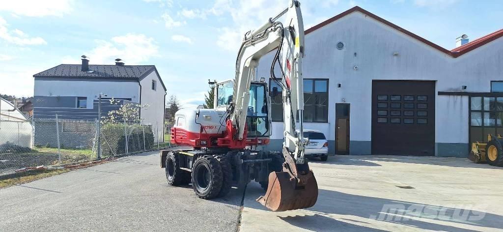 Takeuchi TB 295 W Ratasekskavaatorid