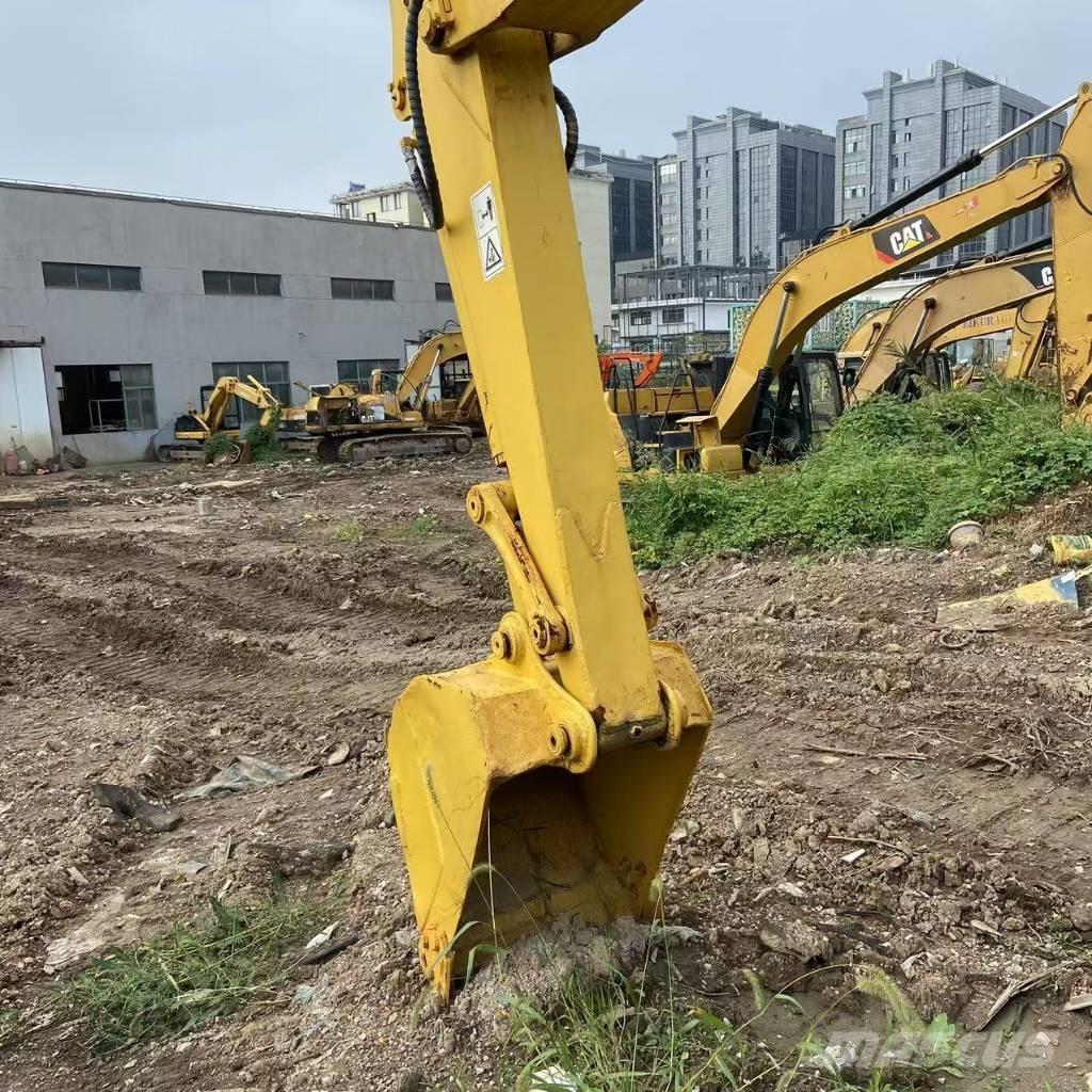 Komatsu PC 60 Roomikekskavaatorid