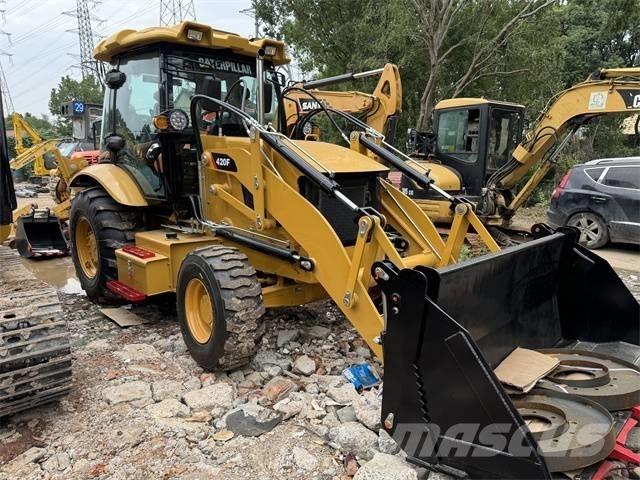 CAT 420 F Ekskavaatorlaadurid