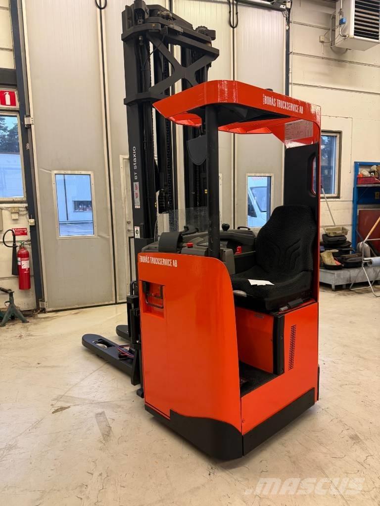 BT truck SRE160L Platvormiga virnastajad