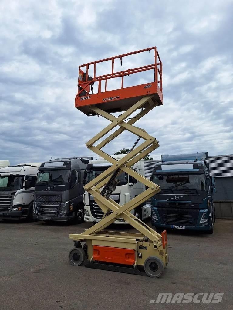 JLG 2030 ES Käärtõstukid
