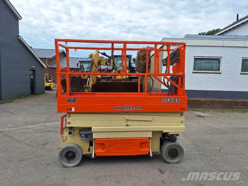 JLG 2030 ES Käärtõstukid