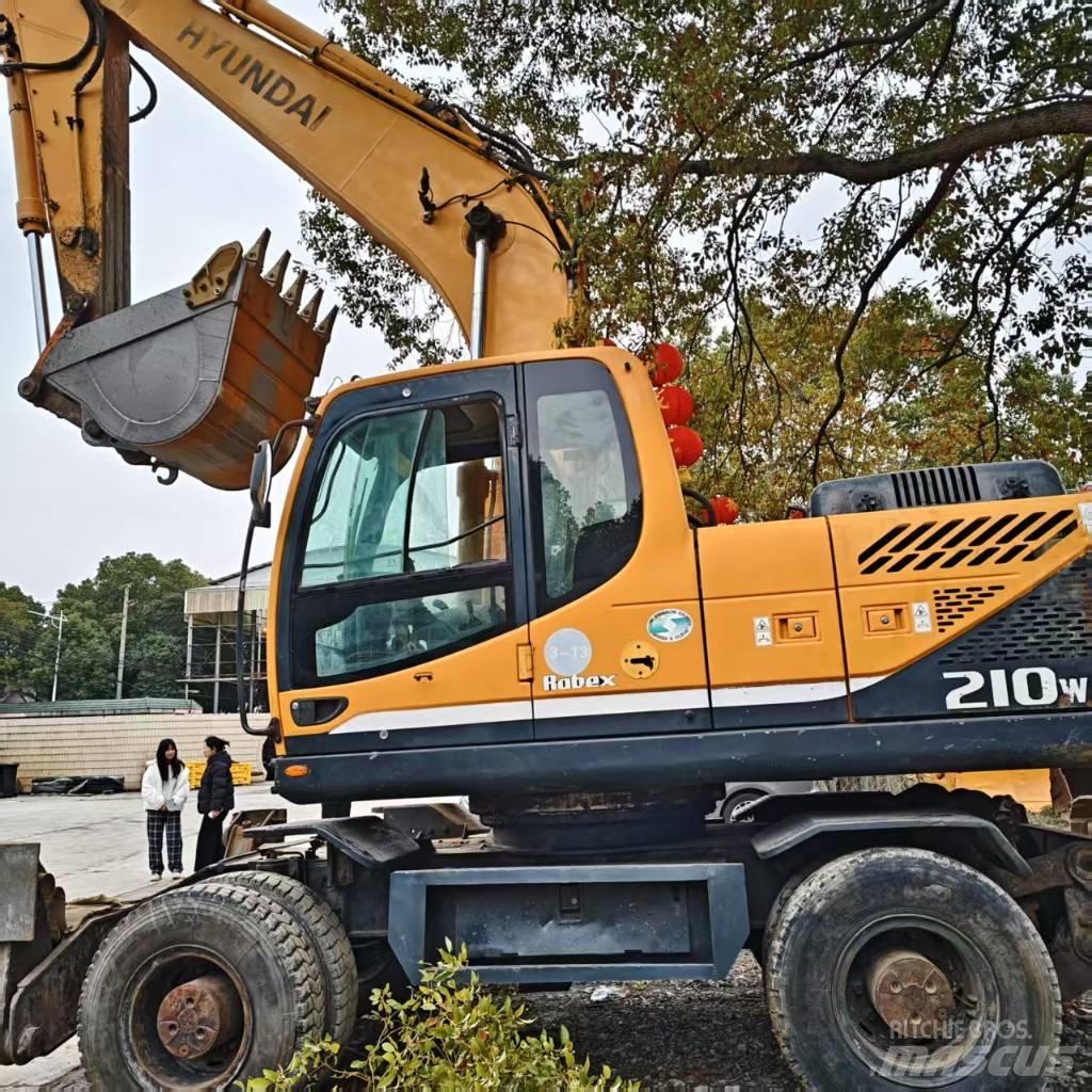 Hyundai 210w-9 Ratasekskavaatorid