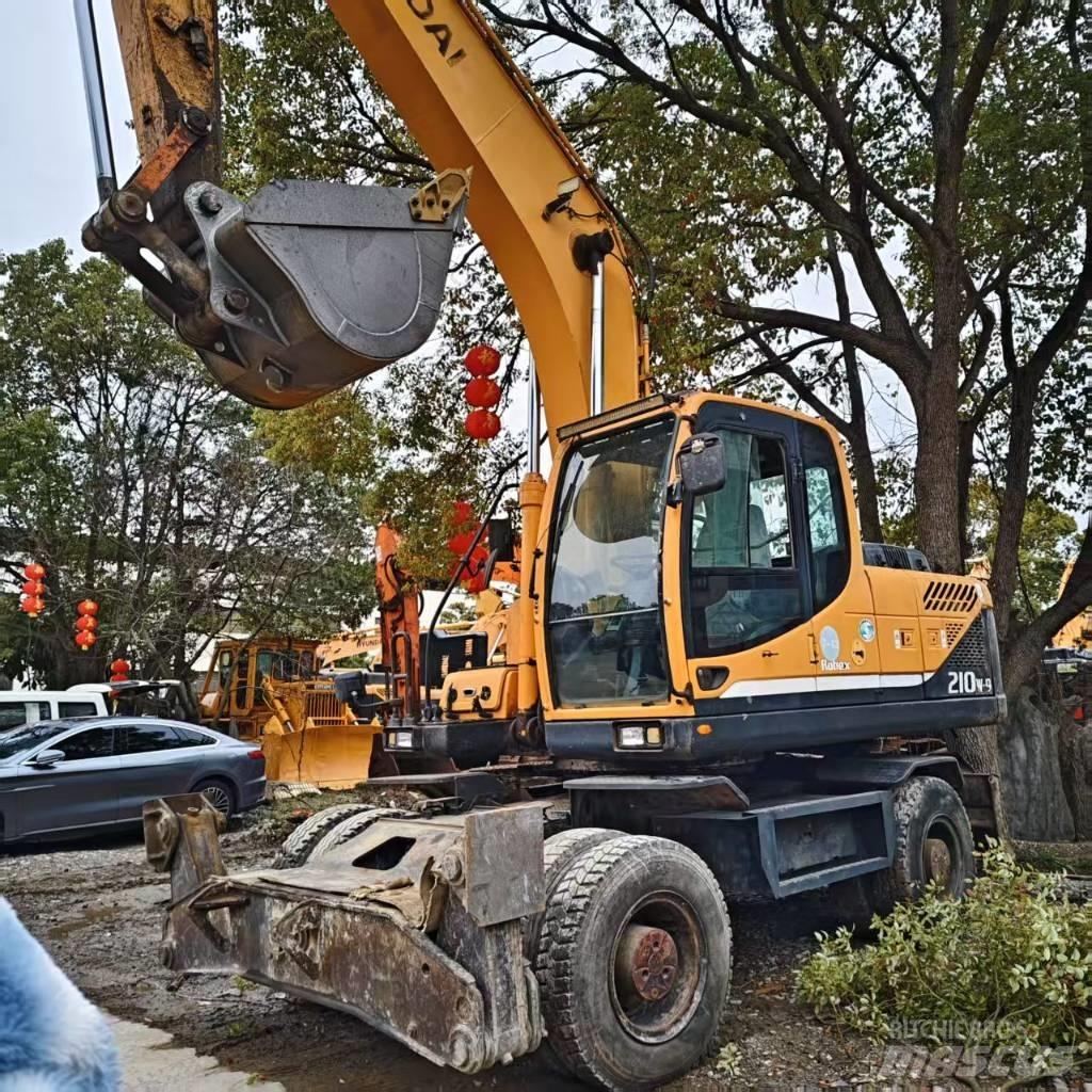 Hyundai 210w-9 Ratasekskavaatorid
