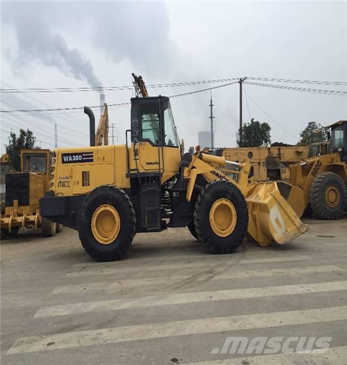 Komatsu WA 380-3 Rataslaadurid