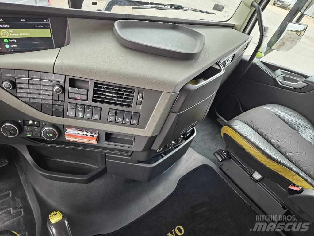 Volvo FH 16 6x2 550 Sadulveokid
