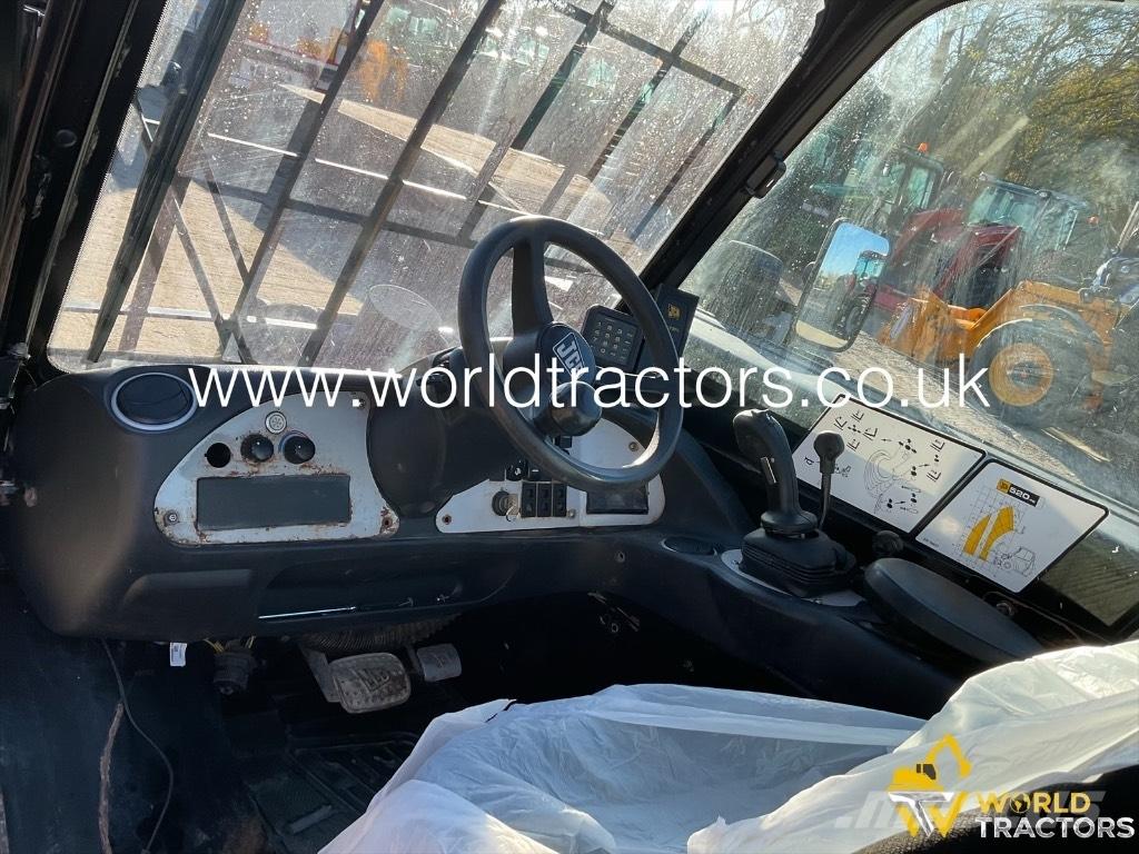 JCB 520-40 Põllumajanduslikud teleskoopkäitlejad