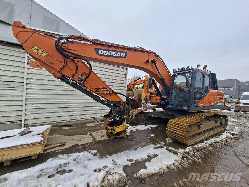 Doosan DX 255 LC-5 Roomikekskavaatorid