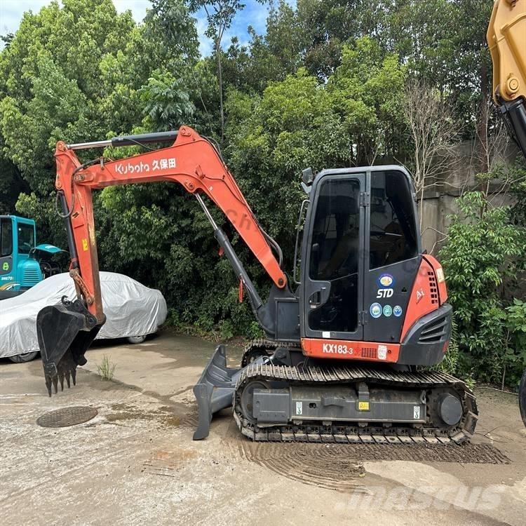 Kubota 183-3 Roomikekskavaatorid