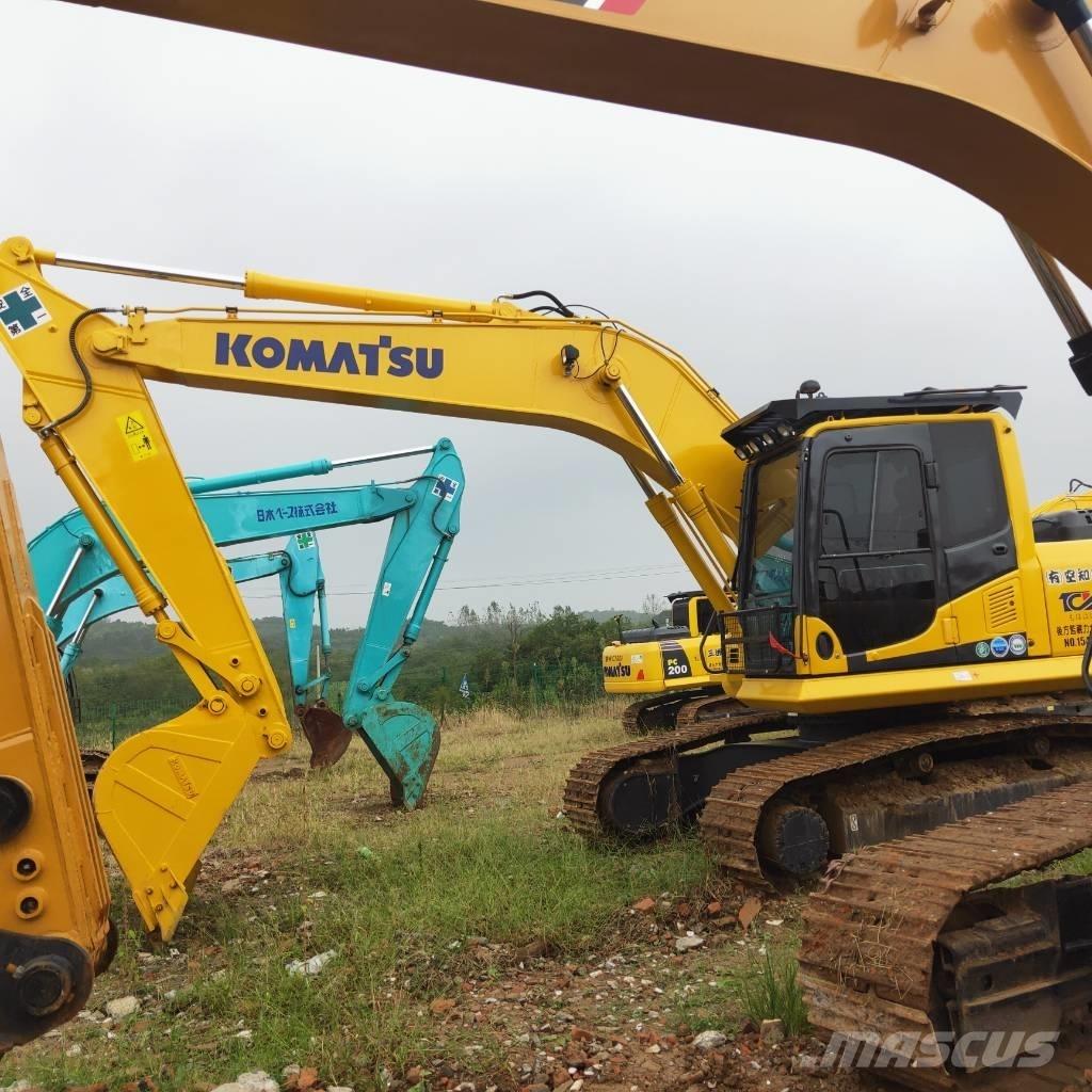 Komatsu PC200-8 Roomikekskavaatorid