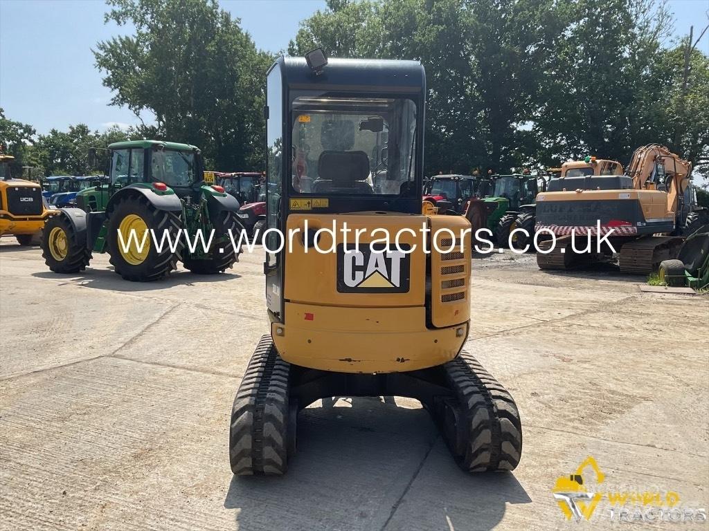 CAT 302.7 D Miniekskavaatorid < 7 t