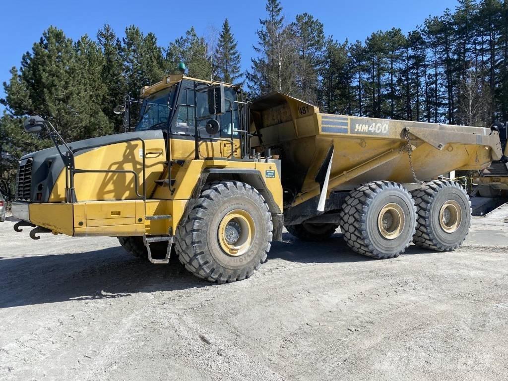 Komatsu HM 400 Liigendraamiga pinnaseveokid