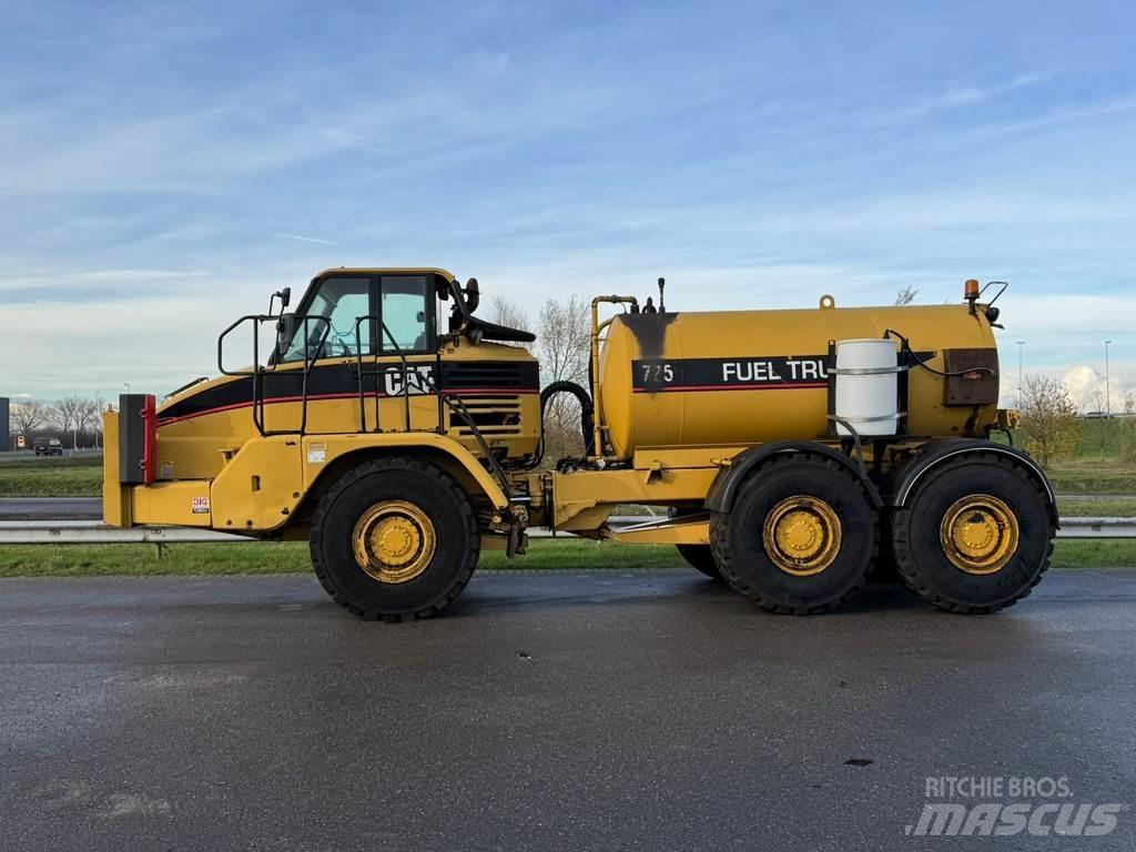 CAT 725 Fuel truck Tsisternveokid