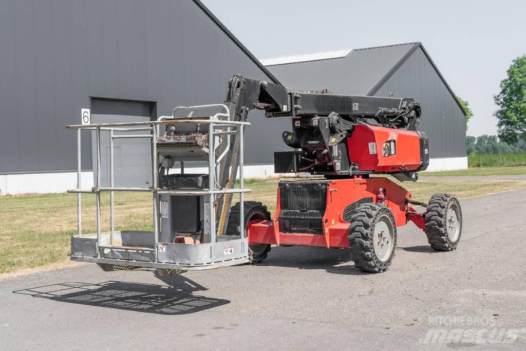 Manitou ManGo 12 Iseliikuvad poomtõstukid