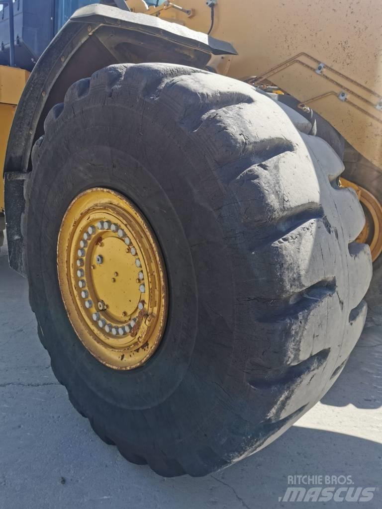 CAT 980M Rataslaadurid
