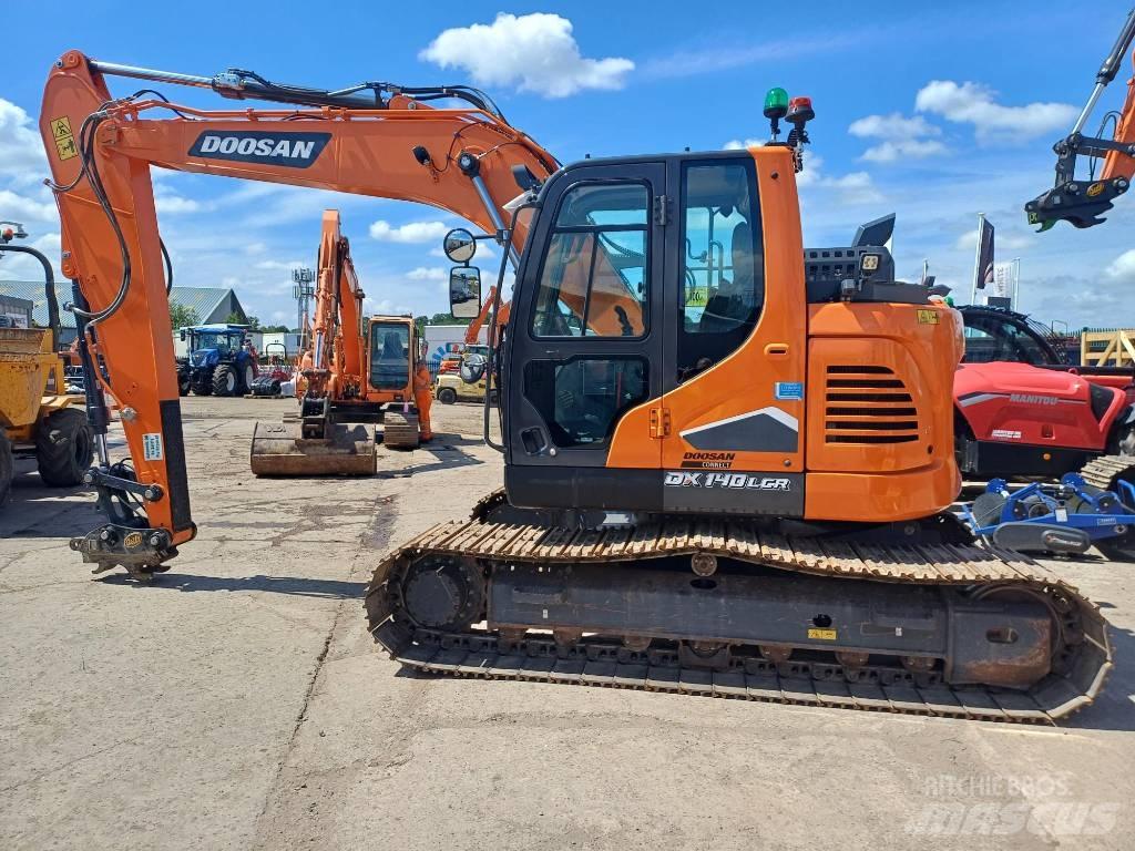Doosan DX140LC-7K Roomikekskavaatorid