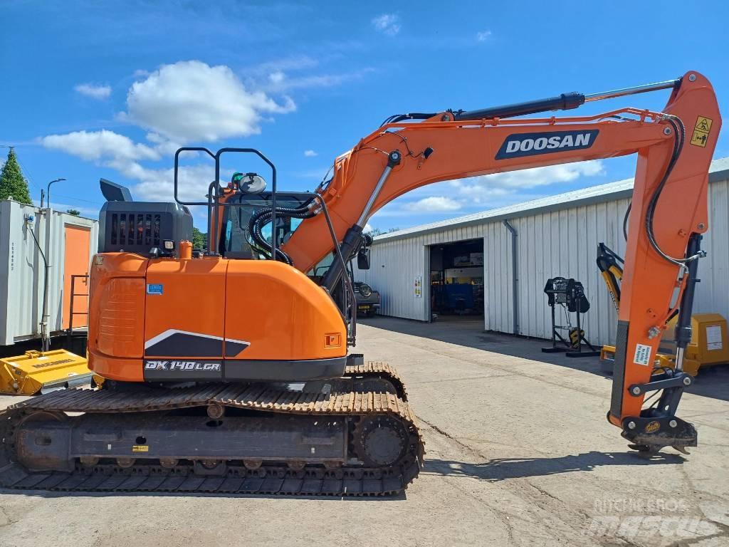 Doosan DX140LC-7K Roomikekskavaatorid