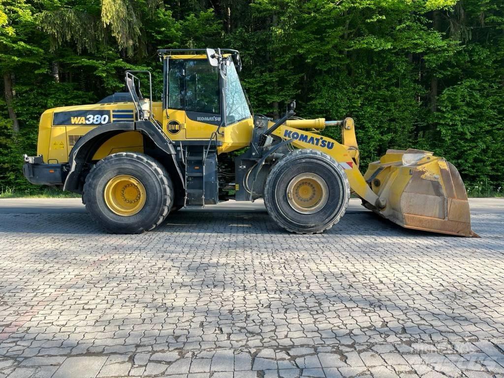 Komatsu WA 380-8 Rataslaadurid