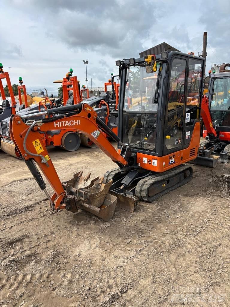 Hitachi ZX 19-6 Miniekskavaatorid < 7 t