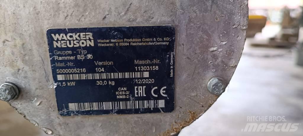 Wacker Neuson BS30 Vibroplaadid