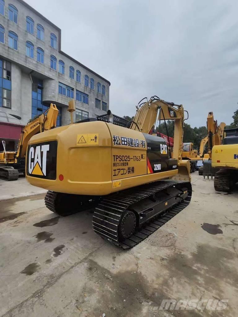 CAT 320 D Roomikekskavaatorid