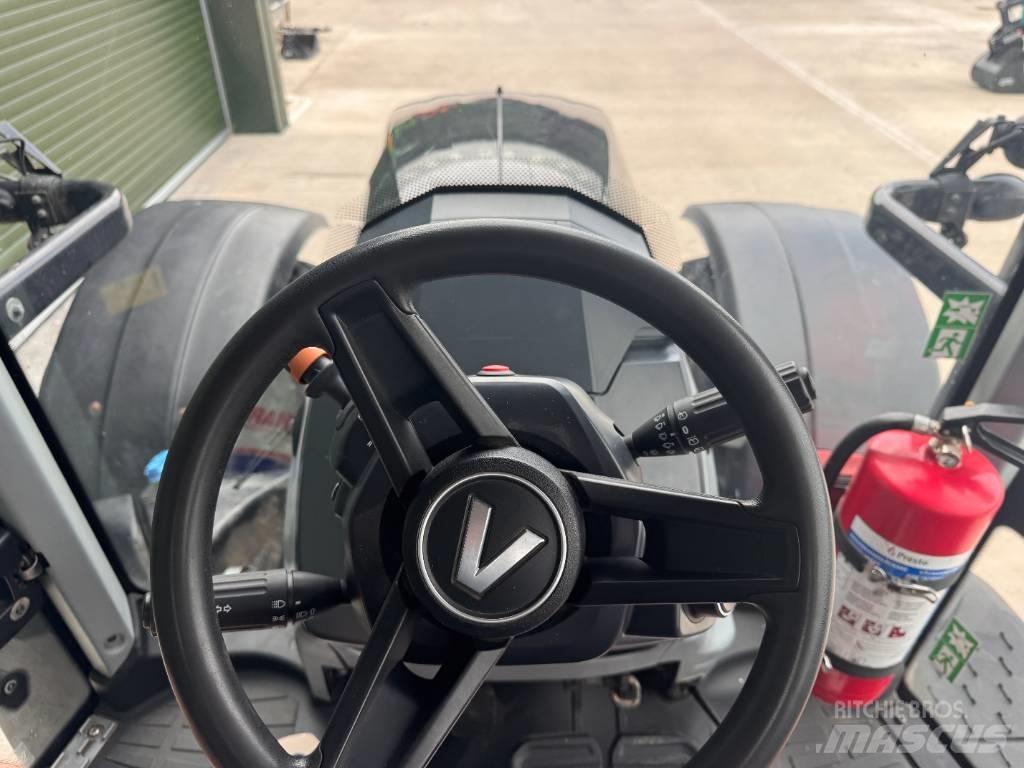 Valtra T 235 Direct Traktorid
