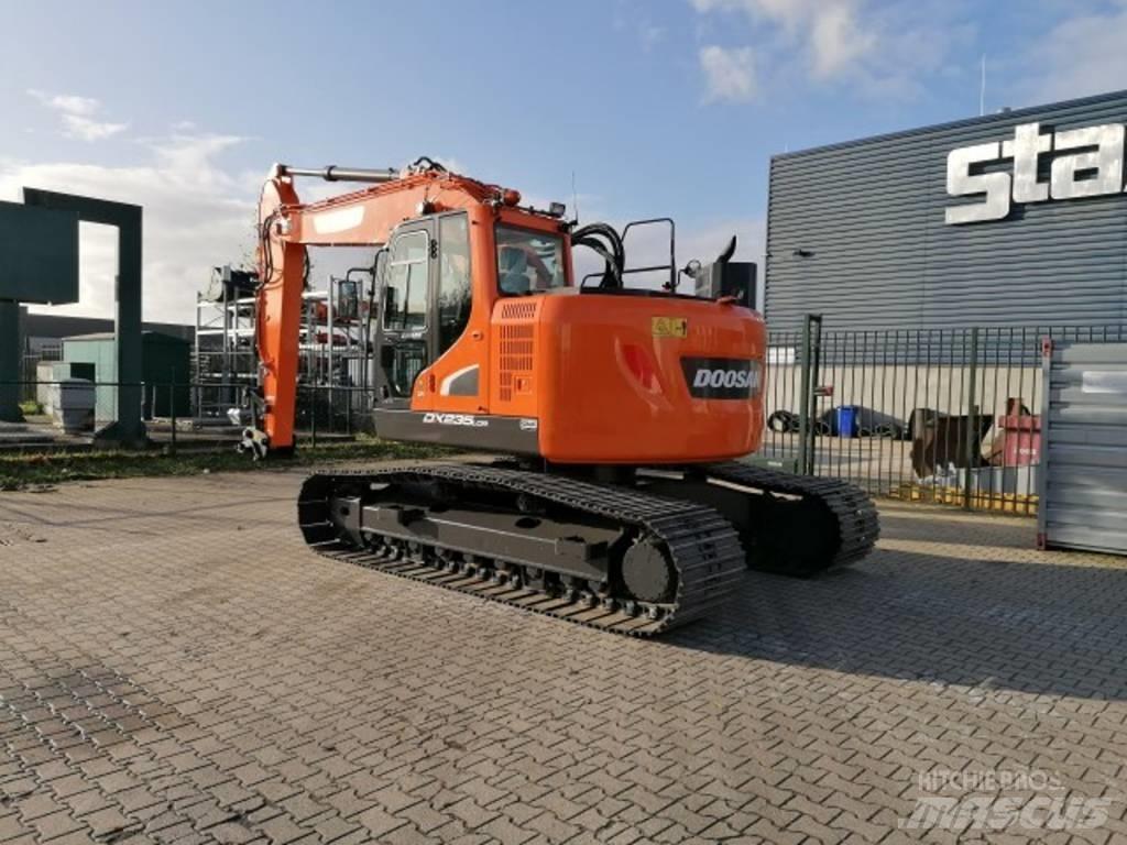 Doosan DX 235 LCR-5 Roomikekskavaatorid