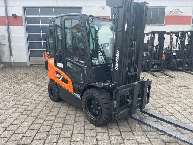 Doosan D35C-9 Diiseltõstukid