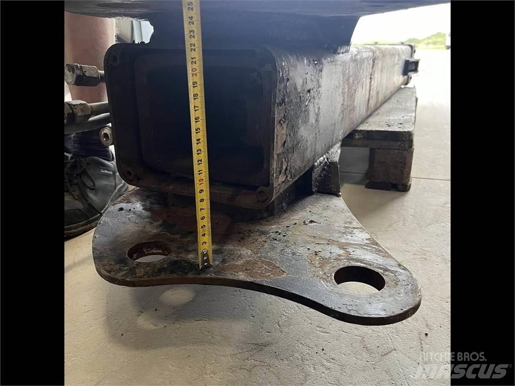Loglift F71 F85 Harvesteri kraanad